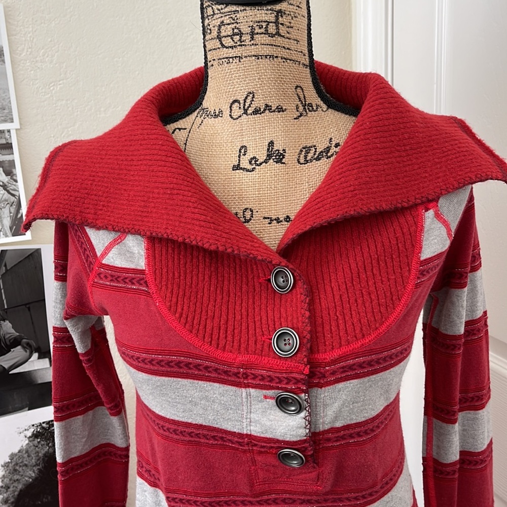 Free People long sleeve t-shirt. - Picture 4 of 15